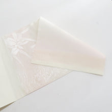 Load image into Gallery viewer, 袋帯 夏用 夏袋帯 紗 シルバー系 正絹 銀色ｘ白色ｘ薄ピンク色 ぼかし 菖蒲文様 六通柄 着物帯 長さ432cm