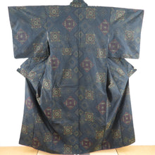 Load image into Gallery viewer, Tsumugi Kimono Oshima Tsumugi Hika pattern Woven Popular Popular Lined Collar Black Black Black Pure Silk Casual Kimono