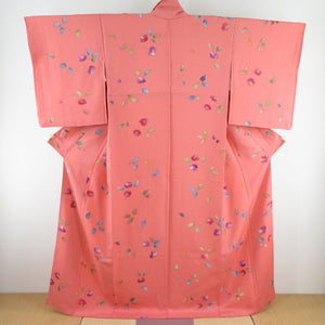小紋 椿 枝花文様 正絹 桃色 袷 広衿 カジュアル 仕立て上がり着物 付下げ柄 身丈163cm 美品