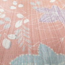 Load image into Gallery viewer, Komon Summer Kimono Pink Flower Status (from the shoulder) Approximately 4 shaku 2 inch 5 minutes (161.5cm) Bee collar