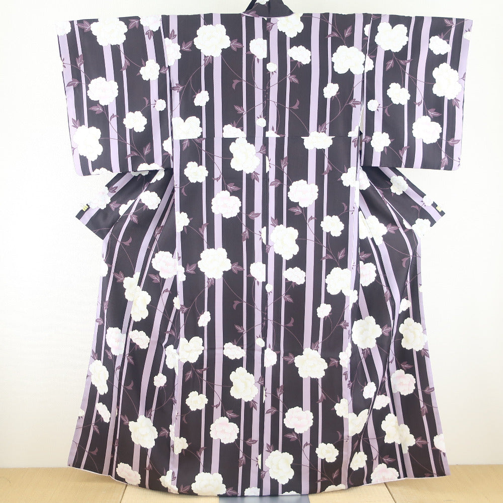 小紋 洗える着物 縞に牡丹柄 紫色 袷 広衿 Mサイズ ポリエステル100％ カラー胴裏 カジュアル 身丈162cm 美品