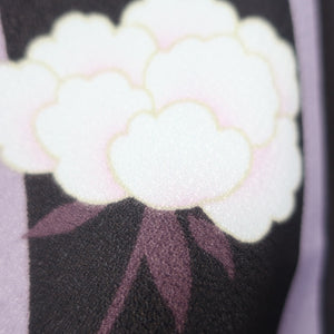 小紋 洗える着物 縞に牡丹柄 紫色 袷 広衿 Mサイズ ポリエステル100％ カラー胴裏 カジュアル 身丈162cm 美品