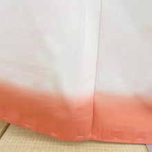 画像をギャラリービューアに読み込む, 紬 着物 オレンジ 花 正絹 袷 バチ衿 カジュアル 仕立て上がり  身丈157cm 美品
