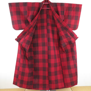 ウール着物 単衣 赤・黒色 市松柄 織り文様 バチ衿 カジュアルきもの 仕立て上がり 身丈151cm 美品