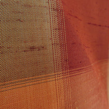 画像をギャラリービューアに読み込む, 紬 着物 アンサンブル 市松 正絹 橙茶色 袷 バチ衿 羽織セット カジュアル着物 仕立て上がり 身丈165cm 美品