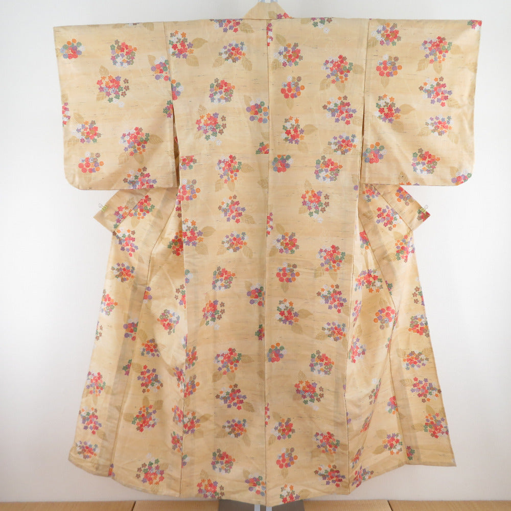 ウール着物 単衣 薄茶色 菊に梅柄 染め文様 バチ衿 カジュアルきもの 仕立て上がり 身丈149cm