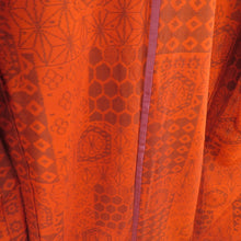 画像をギャラリービューアに読み込む, ウール着物 単衣 赤橙色 裂取り和柄 織り文様 バチ衿 カジュアルきもの 仕立て上がり 身丈164cm 美品