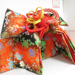 Children's kimono girl Hakosako set 8 -piece set Ju × black flower girl small size Shichigosan