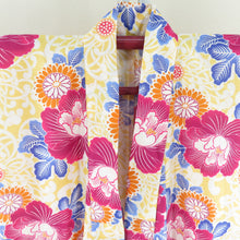 Load image into Gallery viewer, Summer kimono Komon Washable kimono single -peeled peony on chrysanthemum pale yellow bee collar F size polyester 100 % Casual Numb height 163cm