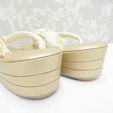 Load image into Gallery viewer, Sandals / Bag Set for Shiraume Making M size Formal Champagne Gold Snow White Flowers 24.0cm in Japan