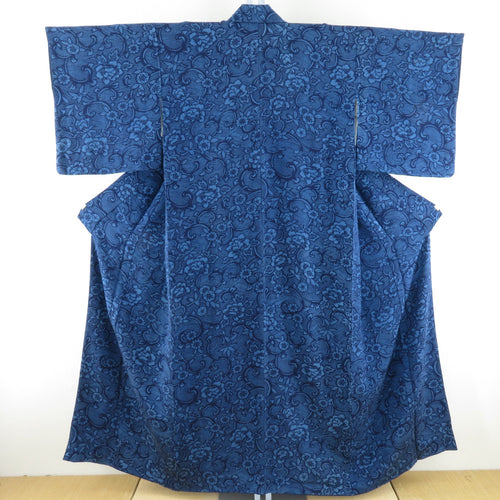小紋 縮緬 型染め 牡丹に菊文様 正絹 紺色 袷 バチ衿 カジュアル 仕立て上がり着物 身丈152cm