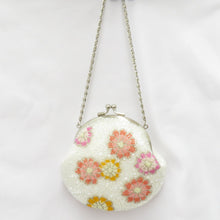 Load image into Gallery viewer, Japanese Back Bead Bead Back White Flower Pattern Kimono Back Wamaga Gamaguchi Showa Retro