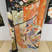 Load image into Gallery viewer, Kimono Antique Who is the Black Clouds Who is the Sleeve Kiyoshibun embroidery 5 crests Lined -collar, silk silk back, Retro Retro Retro, Meiji Taisho Romance, old Kimono