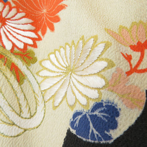 Kimono Antique Who is the Black Clouds in the Black Clouds Who is the Sodes Kiyoshibun embroidery 5 crests Lined -collar silk body back red silk Retro Meiji Taisho Romance