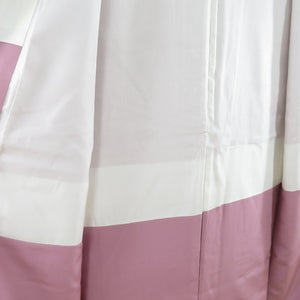 色無地 膨れ織地紋 正絹 紫色 袷 広衿 七宝に花菱紋 一つ紋 セミフォーマル 仕立て上がり着物 身丈157cm 美品
