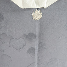 Load image into Gallery viewer, Visiting Yusaburo Kitaburi Kyoyu Zen Dye Leaf text gray lined collar pure silk single crest crest crest crested butterfly crested height 154cm