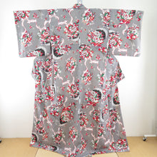 Load image into Gallery viewer, Komon Modern Antenna Modern Antenna Washable Kimono Polyester Flowers Gray Polyester Gray x Red Saaya -shaped Ground Lined Collar Tailor