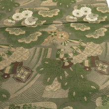 画像をギャラリービューアに読み込む, 丸帯 アンテーク 緑色 松竹梅に菊文様 絹 金糸 フォーマル 舞台衣装 着物帯 長さ392cm