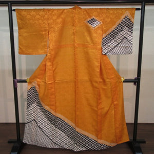 Other kimono single dressing bodies (from the shoulder) 160.4cm (4 shaku 2 inch 2 minutes) Mass -orange (gold) × white × black 菱 菱 菱 菱 菱 型 型 型 型 型 型 型 型 地 地 型