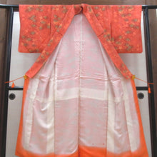 Load image into Gallery viewer, Small crest 
Pure silk yellow flower orange color, lined kimono wide collar height (from shoulder) 154.5cm (4 shaku 7 minutes) Height 149cm Practice Casual Kimono tailoring # 1001
 second hand